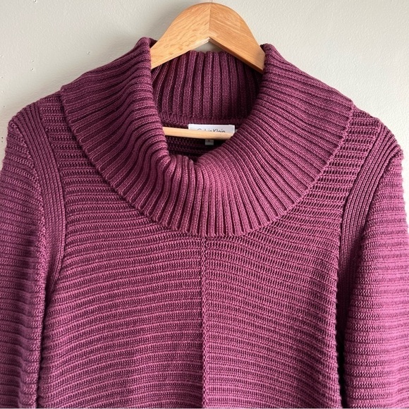 Calvin Klein Chunky Knit Turtleneck Sweater in Burgundy Red, Size Small - Picture 2 of 9